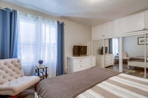 House, Multiple Beds, Hot Tub, Ocean View | 4 bedrooms, individually decorated, individually furnished, bed sheets - The Big House (San Diego)