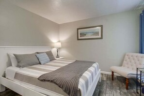 House, Multiple Beds, Hot Tub, Ocean View