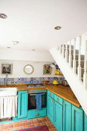 Réfrigérateur, micro-ondes