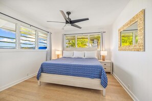 3 bedrooms, iron/ironing board, WiFi, bed sheets