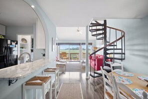 Interior - Spectacular Sunset Views, Quiet Location, Golf Cart Included, Private Deck - 7 Periwinkle Court (Fripp Island)