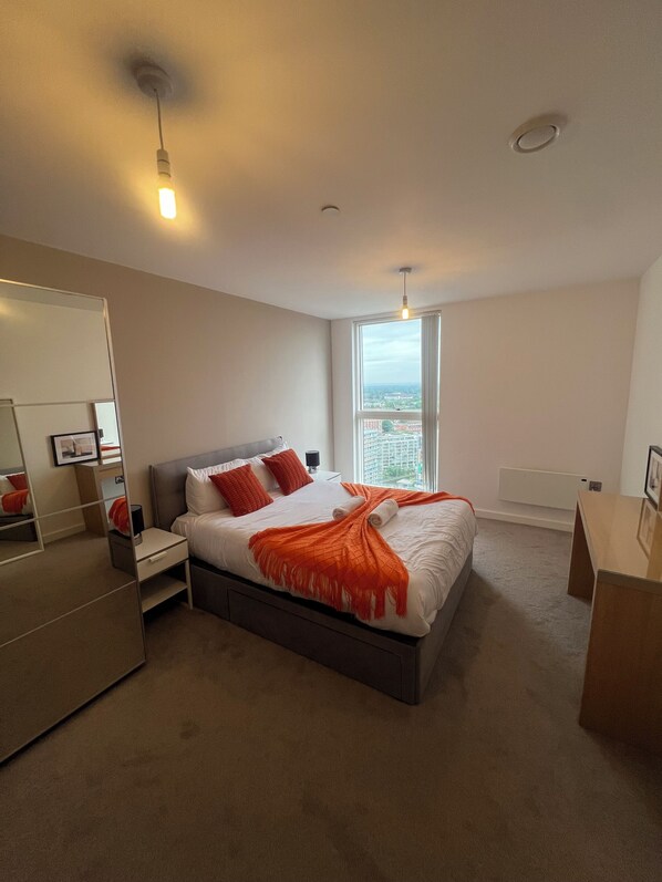 2 Schlafzimmer, Bügeleisen/Bügelbrett, WLAN, Bettwäsche