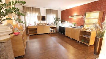 Tägliches inbegriffenes Frühstücksbuffet