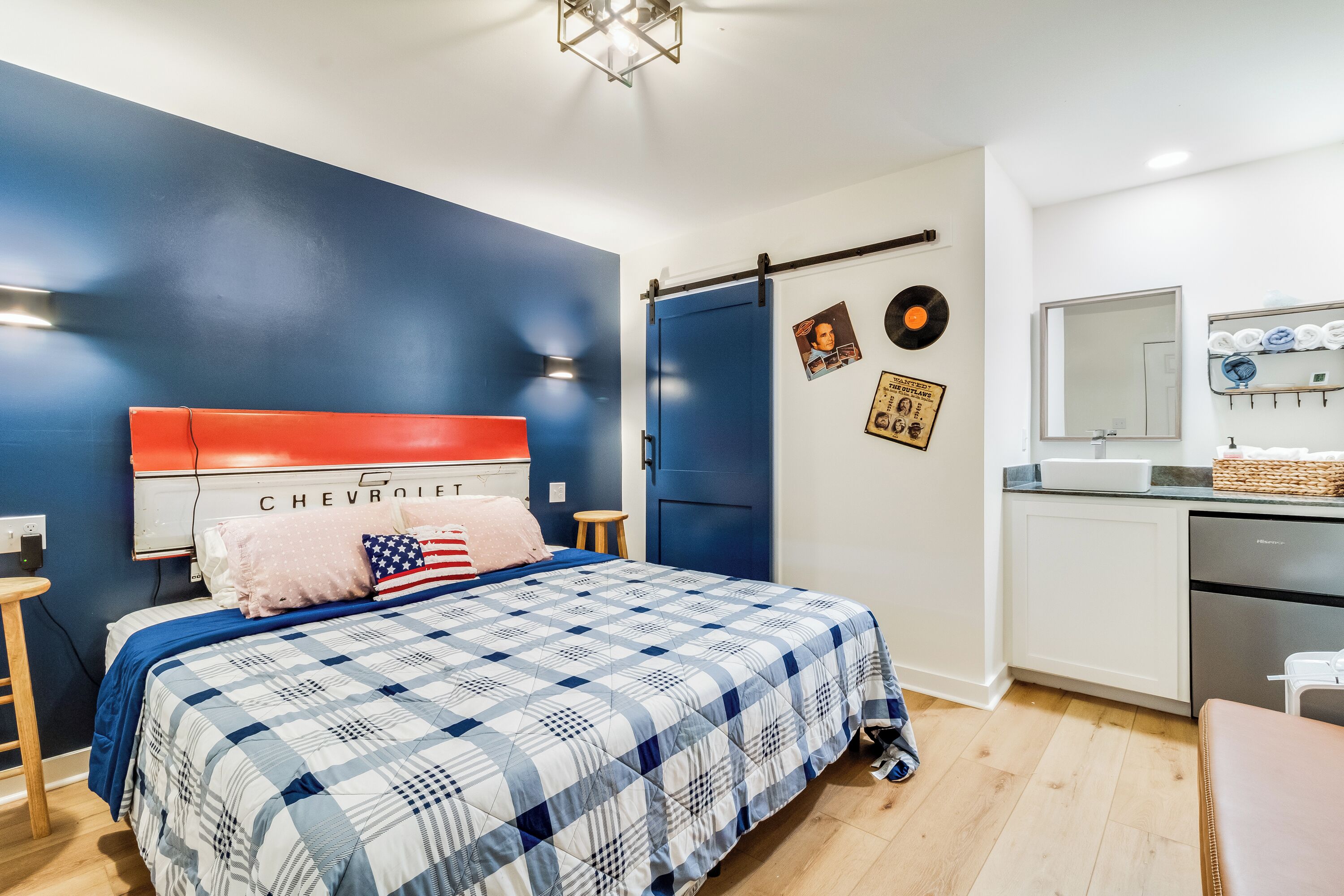 3 bedrooms, free WiFi, bed sheets