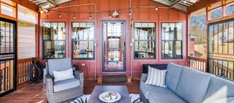 Atchafalaya River Cabin Sleeps 7