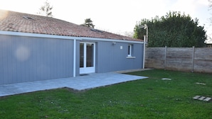 Exterior - 2-bedroom house in the heart of the Marais Poitevin! 25 minutes from La Rochelle (Taugon)