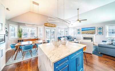 Ocean City Beach Block: 5BR/4BA with Full Linen Service- Perfect for Family!