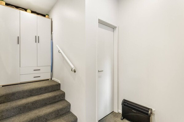 Interior - Cosy Studio in Central Avondale | Netflix Wi-Fi (Auckland West)