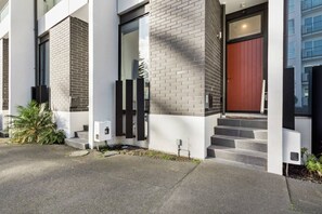 Uklassifisert bilde, 4 av 12, knapp