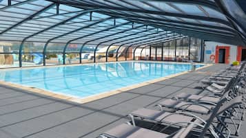 Piscina techada o al aire libre