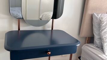 Apartment | 2 bedrooms, free WiFi, bed sheets