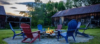 Pet-friendly Farmhouse, near hiking!