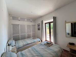 4 bedrooms, in-room safe, iron/ironing board, travel crib