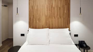 Két bảo mật tại phòng, bàn, phòng cách âm, bàn ủi/dụng cụ ủi quần áo