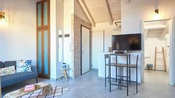 Apartment (1 Bedroom) | Wohnbereich