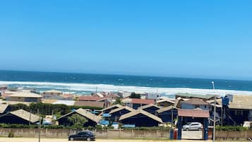 Family Cabin, Beach View | Terrace/patio