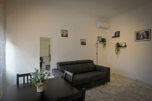 Smart TV - Gianicolo/Trastevere Gold Apartment (Roma)