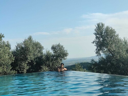 Vacation close to nature in fully equipped tents in the olive grove in Tuscany