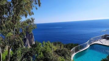 Standard Double Room, Sea and Faraglioni View | View from room