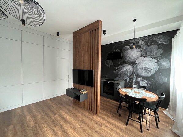 Dining - Charming 1-Bedroom (Wroclaw)