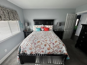 2 bedrooms, iron/ironing board, WiFi, bed sheets