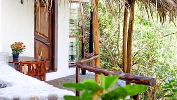 Comfort Room, Garden View | Terrace/patio