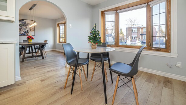 Dining - Entire NEW House 5BDR , close to DT MTL, 4 Parking (Brossard)
