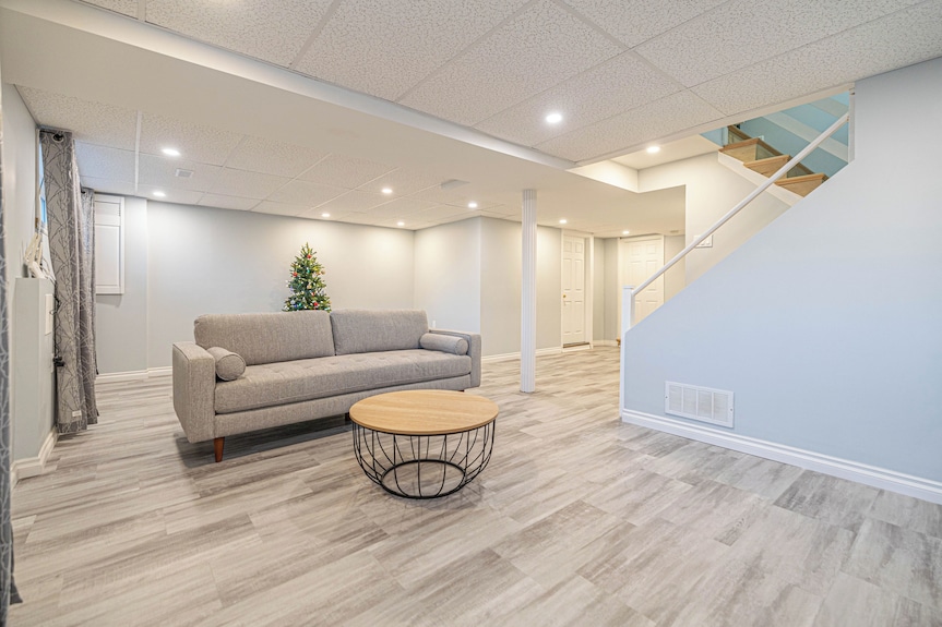 Entire New House 5bdr , Close To Dt Mtl, 4 Parking - Longueuil