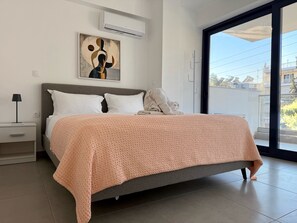 2 chambres, fer et planche à repasser, Wi-Fi, draps fournis