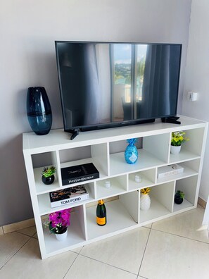 Interior - Beachfront 2BR Condo with Patio, Harbor Views, & Boardwalk Access in Philipsburg (Philipsburg)