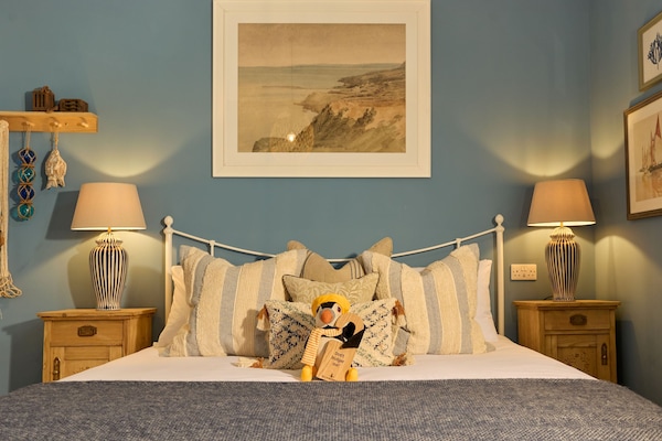 Kahden hengen deluxe-huone | Allergiatestatut vuodevaatteet, ilmainen Wi-Fi, vuodevaatteet