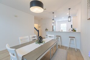 Dining - Furnished Midterm Haven: Mins from Downtown CHS! (Johns Island)