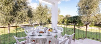 Villini delle Rose -Quadrilocale 4 by BarbarHouse