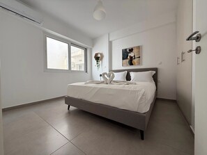 4 quartos, ferros/tábuas de passar roupa, Wi-Fi, roupa de cama