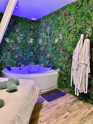 2 chambres, fer et planche à repasser, lit parapluie, Wi-Fi gratuit