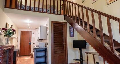 Cozy Pietrasanta Central Apartment With Loft