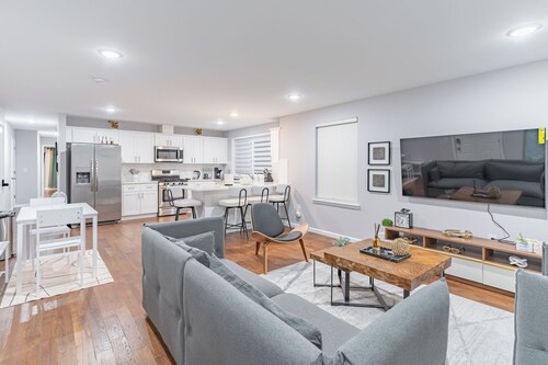 Comfy Unit Loft 15 min to EWR