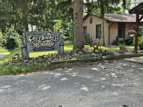 Castaways Cottage #5
