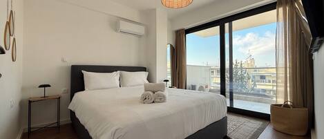 2 quartos, ferros/tábuas de passar roupa, Wi-Fi, roupa de cama