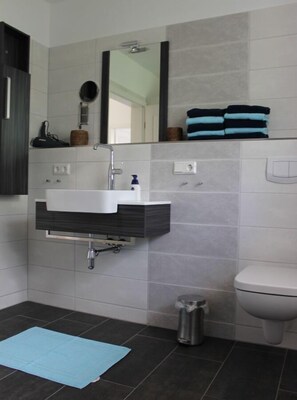 Hair dryer, towels - Time out (Wittdün)