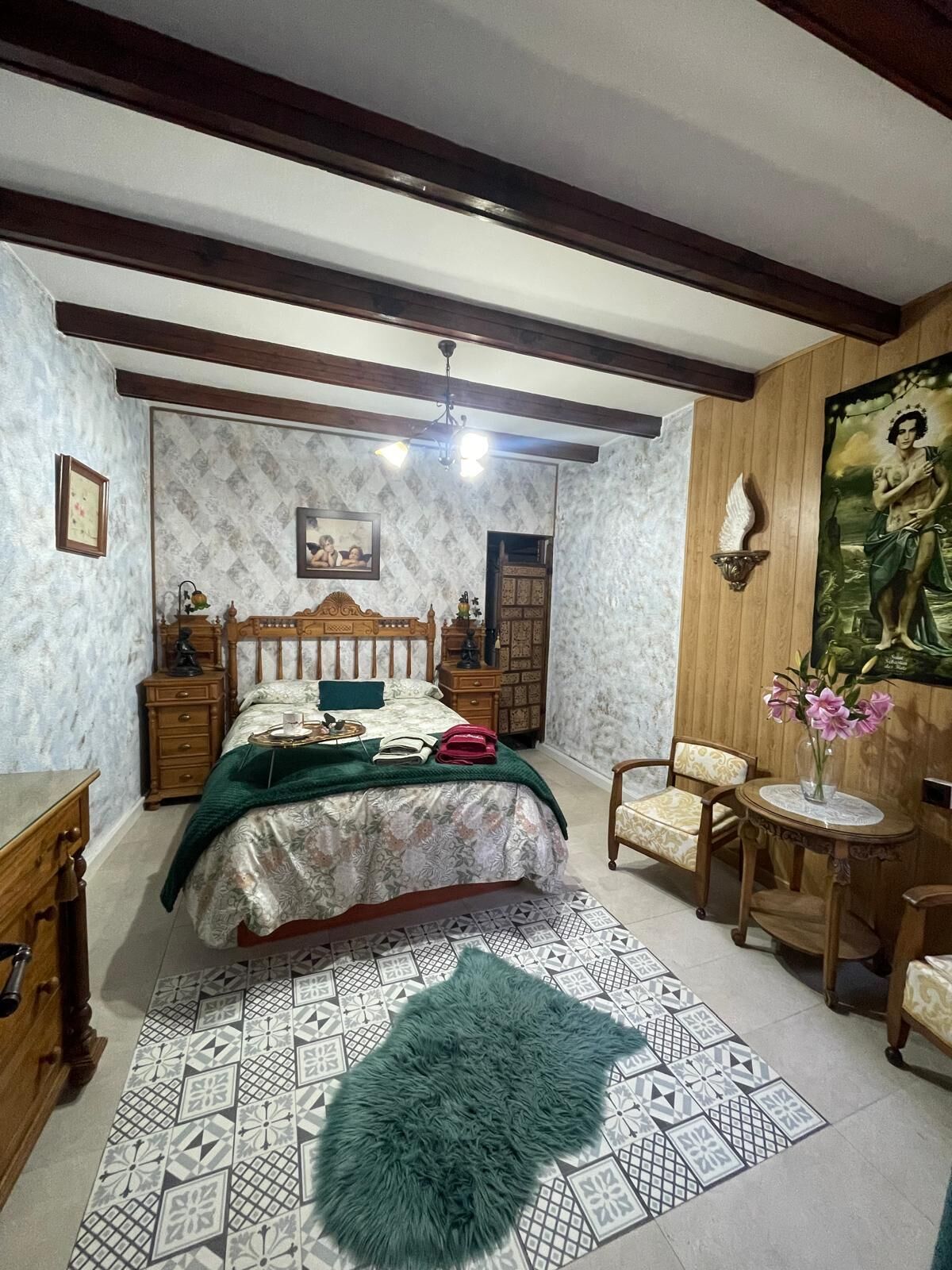 4 slaapkamers, reisbedje, wifi, beddengoed