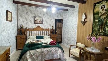 4 slaapkamers, reisbedje, wifi, beddengoed