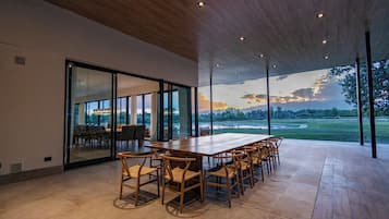 House, Mountain View | Teres/patio