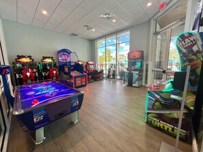Condo, Multiple Beds (117 JW - 5BR Resort Townhome: Private) | Games room