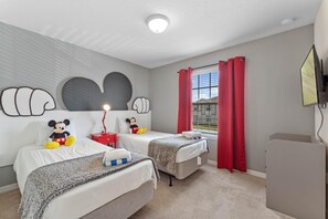 Condo, Multiple Beds (117 JW - 5BR Resort Townhome: Private) | 5 bedrooms, iron/ironing board