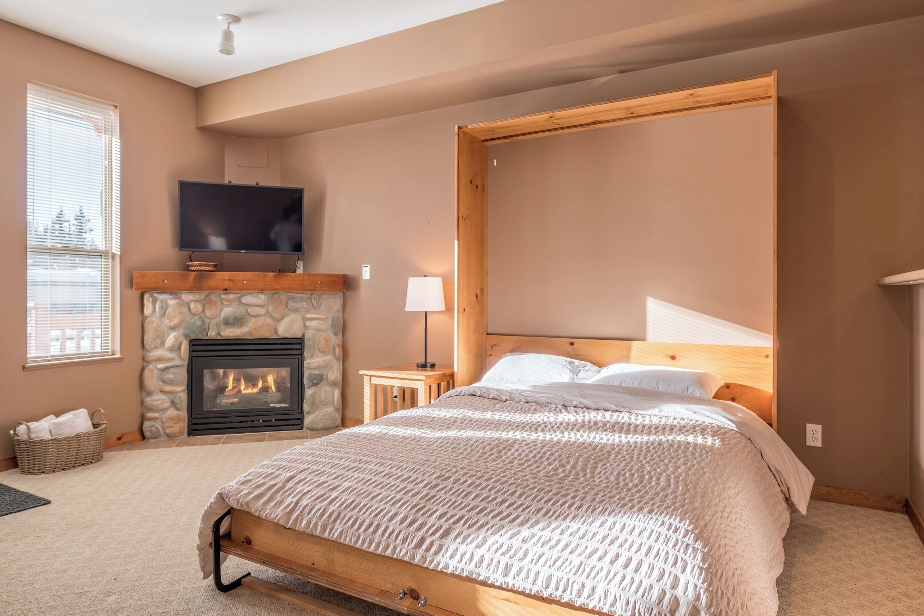 Fer et planche à repasser, accès au Wi-Fi (inclus), literie fournie