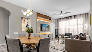 Condo, Multiple Beds (2306 SP - Disney Villa: 2BR, Pool, Ne) | Dining - 2306 SP - Disney Villa: 2br, Pool, Near Magic! (Kissimmee)