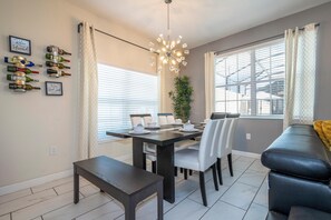 Condo, Multiple Beds (3085 TS - Opulent 5 BR Townhome Priva) | Dining