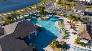 Apartamento, varias camas (4379 SL- Enchantment 4BR Townhome wit) | Piscina | Una piscina climatizada