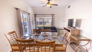 Unclassified image, 4 of 27, button - 4562 YR - Amazing 4 Bed Private Getaway (Kissimmee)